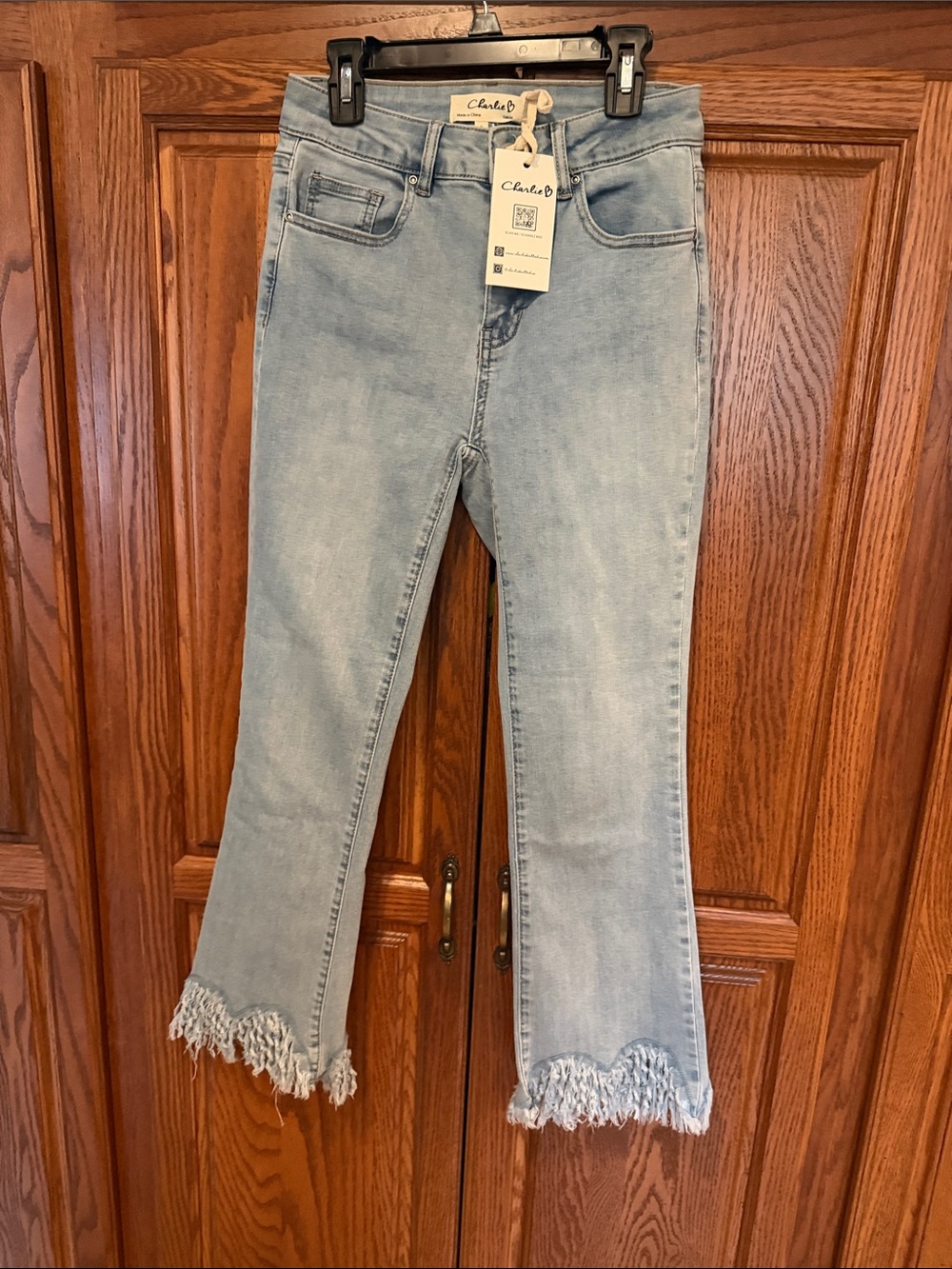 Charlie B Light Blue Frayed Hem Wide-Leg Jeans - New with Tags